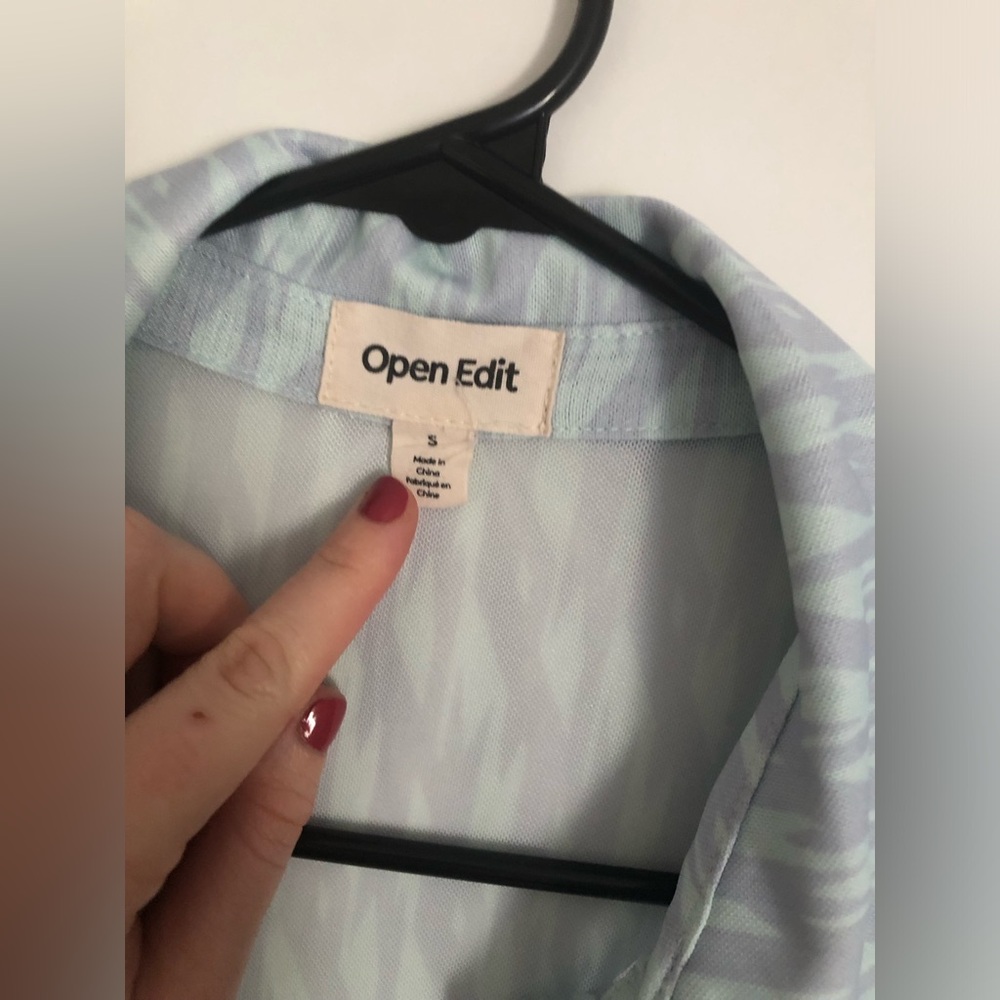 Nwot Open Edit Button Up Mesh Ruched Top - image 2